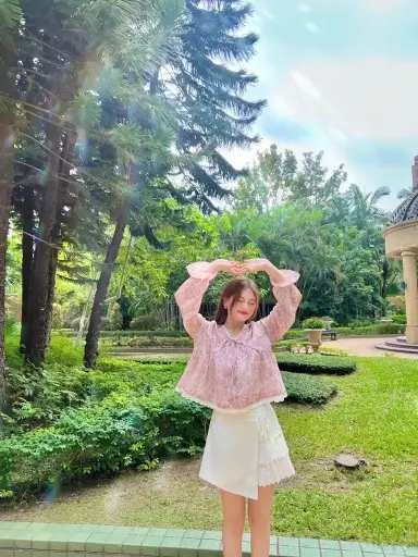 #HANNA-made# Autumn Rosa Embroidered Top